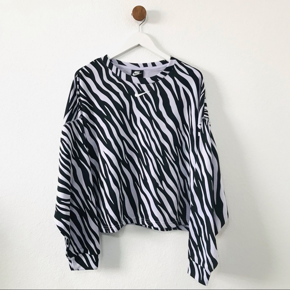 Nike Tops - Nike NWT Purple Zebra Cropped Oversized Crewneck